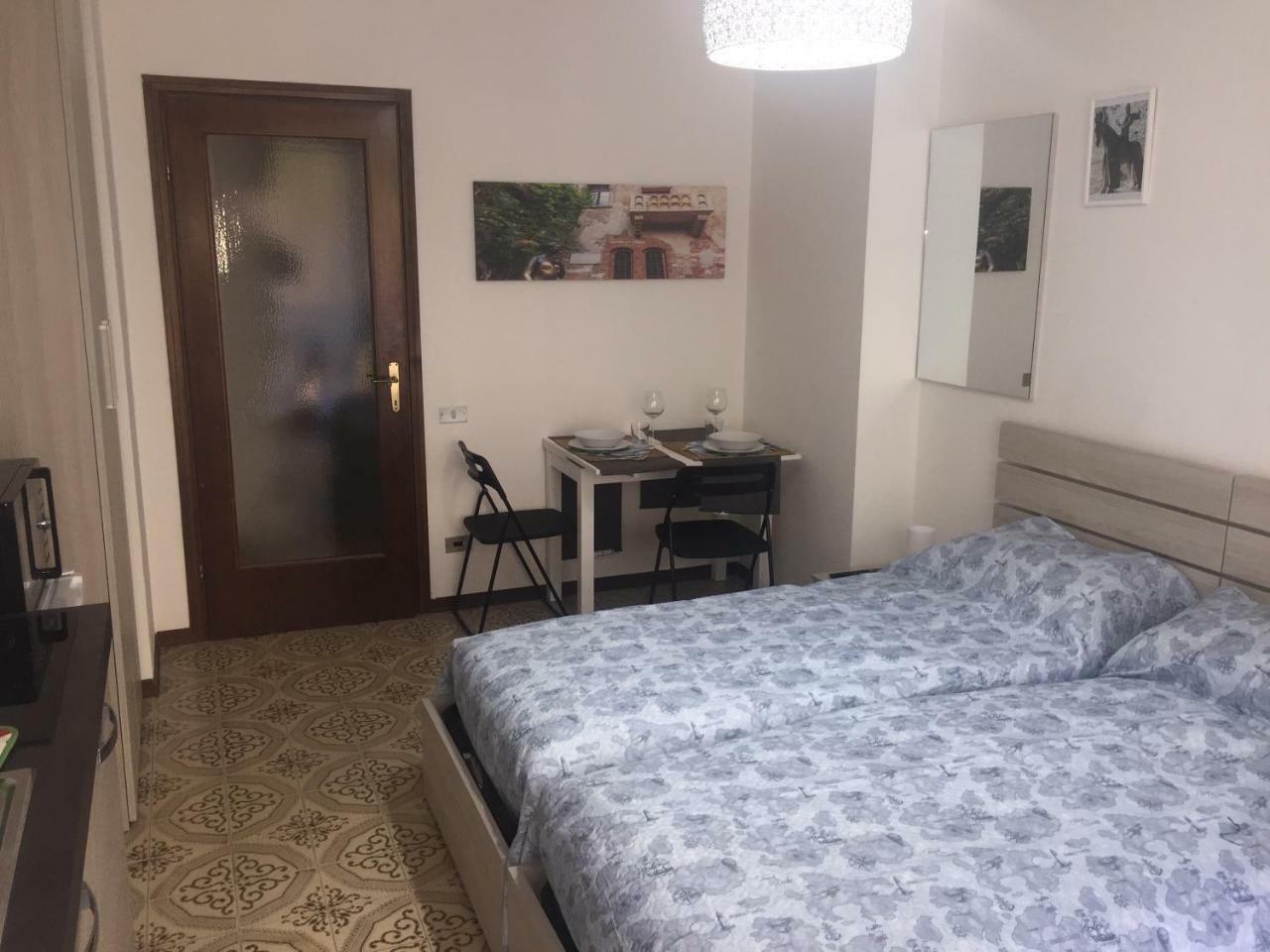 Room Verona Holidays Exterior photo