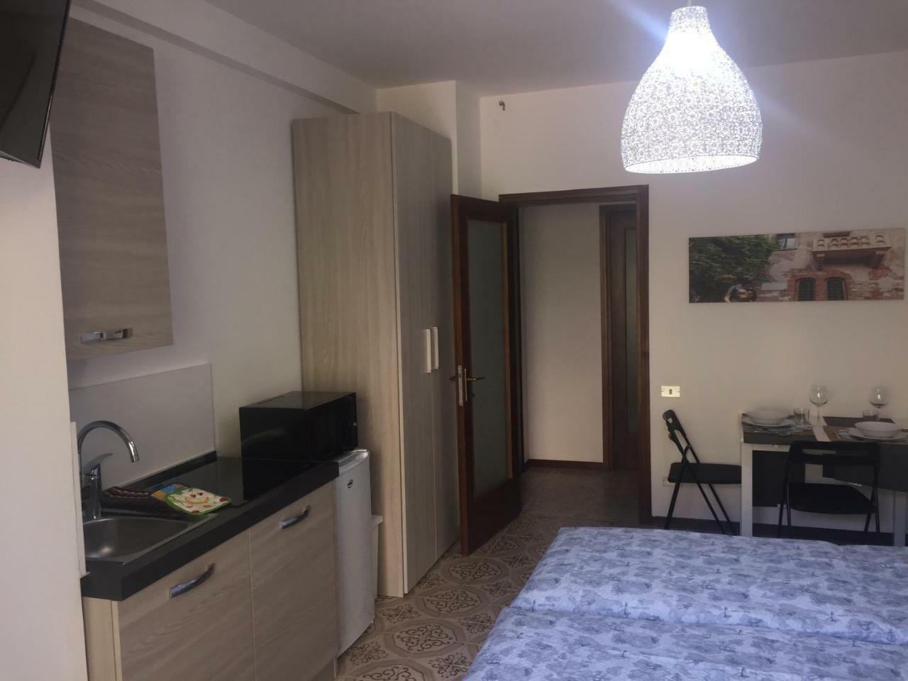 Room Verona Holidays Exterior photo